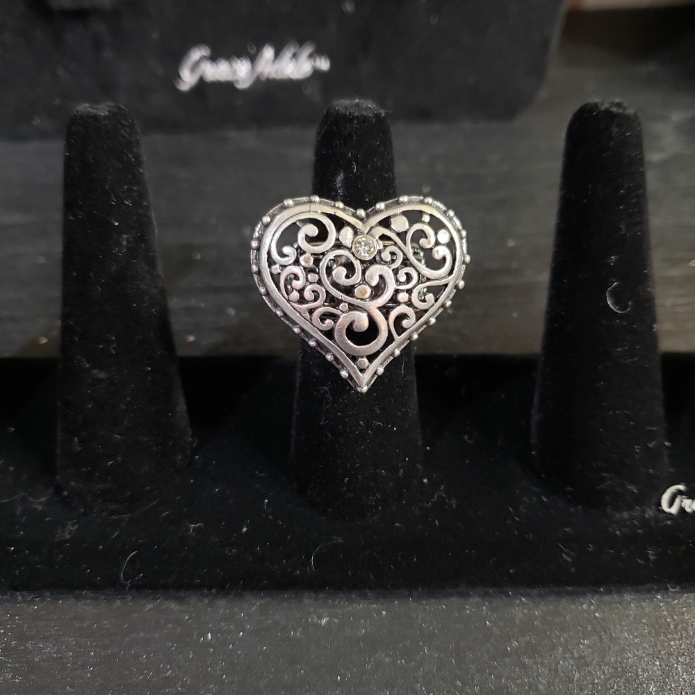 Grace Adele Tendril Heart Ring